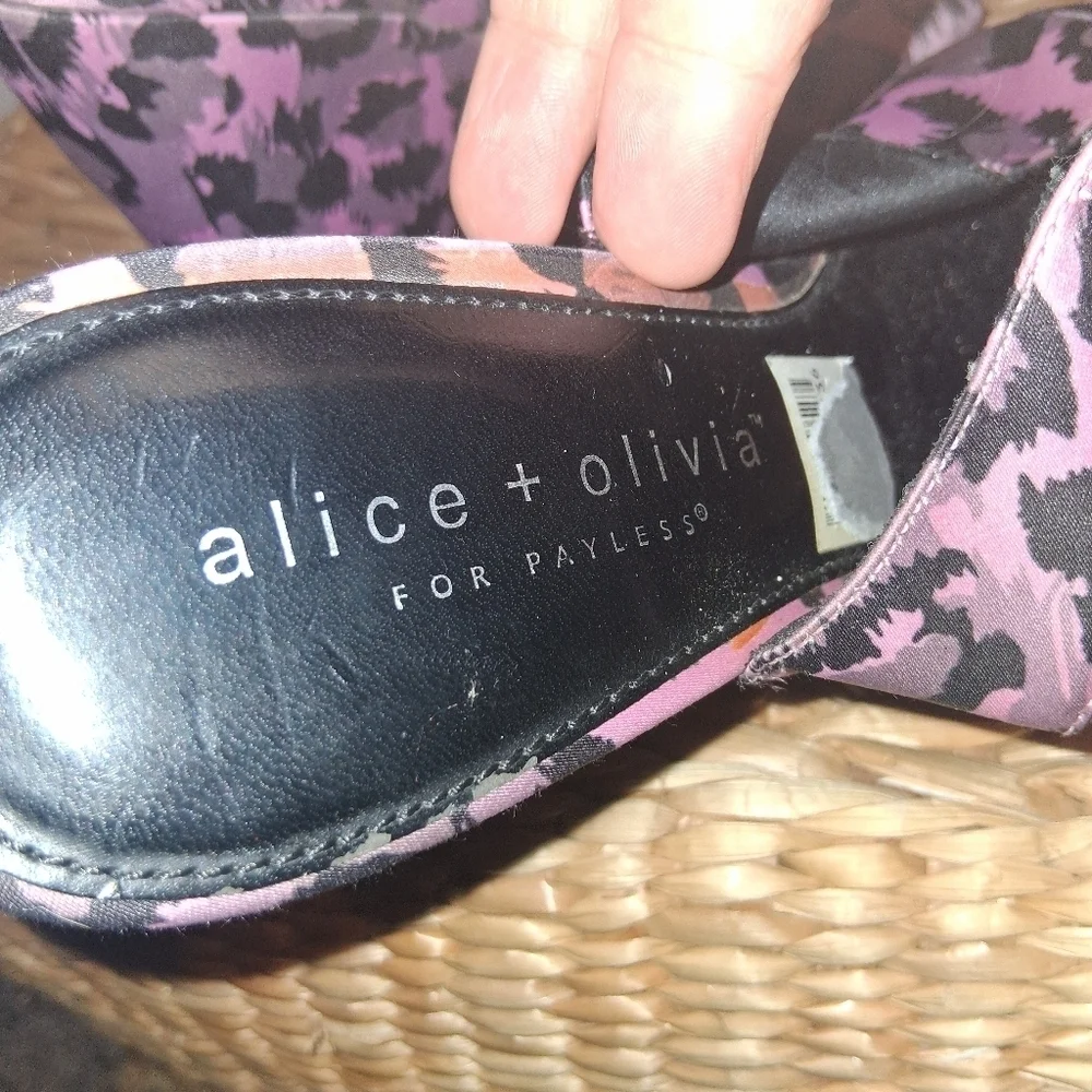 Vtg Y2K Alicia + Olivia for payless ankle strap chunky 5” platform Pink Leopard